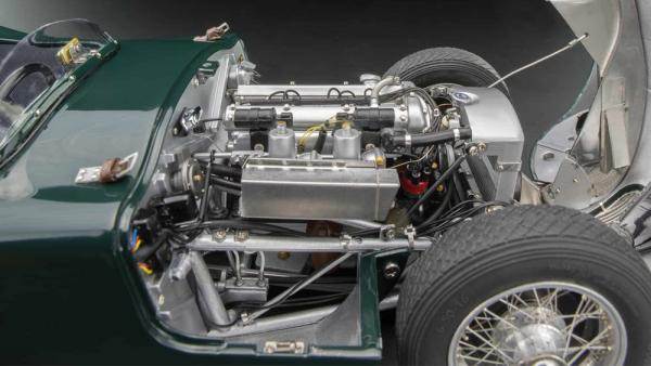 Pasiunea pentru construit machete la superlativ. CMC