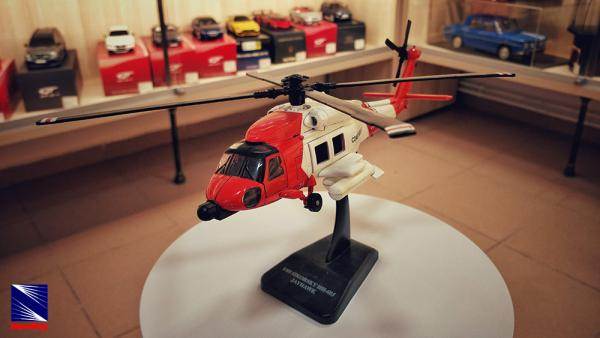 Branduri de machete: NewRay