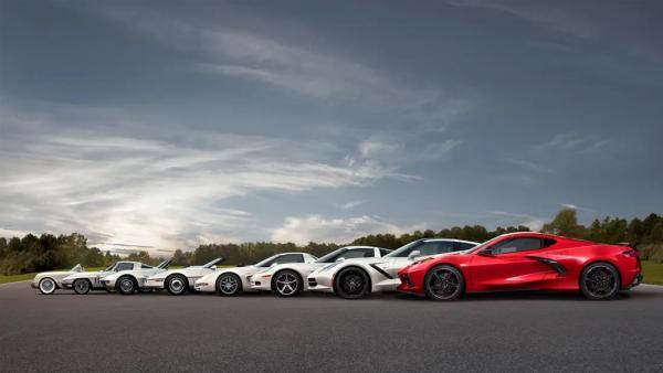 Masini sport legendare: Chevrolet Corvette