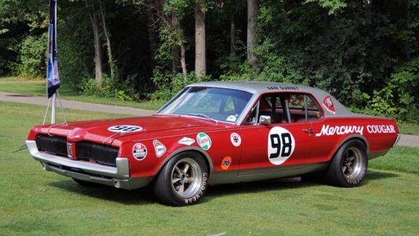 Concurenta strategica a lui Ford Mustang pentru clientii mai potenti financiar: Mercury si modelul Cougar
