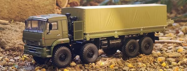 Kamaz 6560, un adevărat gigant pe 8 roți!