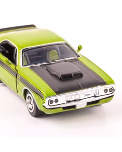 Dodge Challenger VPE 1970 macheta auto scara 1:32, verde cu negru, New Ray