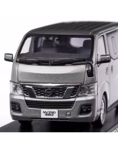 Macheta auto Nissan NV350 Caravan 2015 scara 1:43 argintiu Kyosho