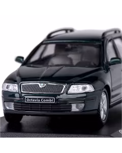 Macheta auto Skoda Octavia II Combi 2004 1-43 verde met