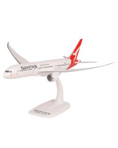 Macheta Avion Boeing 787-9 Dreamliner Qantas VH-ZNA 1:200 - Avion de Pasageri de Colectie PPC Models
