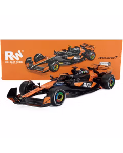 Macheta auto McLaren MCL38 Lando Norris No.4 Winner Miami GP 2024 1:18 RE-EL TOYS