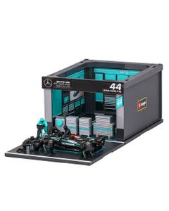 Macheta Mercedes-AMG F1 W15 Diorama Pit Stop Hamilton Nr.44 Sezon 2024 1:43