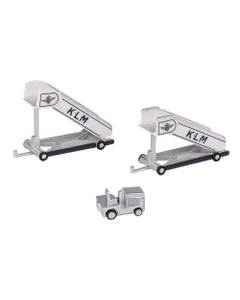 Set scari pasageri KLM cu vehicul tractor (2 scari + 1 tractor) - Scara 1:200 - Herpa Wings