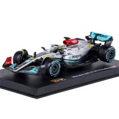 Macheta auto F1 Mercedes AMG W13E #44 Hamilton 2022 casca pilot