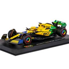 Macheta McLaren MCL38 F1 Monaco GP2024 No.81 Piastri cu casca pilot 1:43 - vedere 3/4 fata stanga