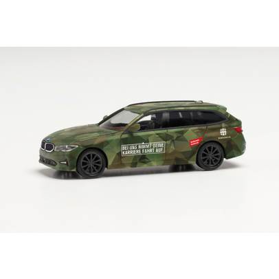 Macheta auto BMW 3er Touring camuflaj 1-87 Herpa