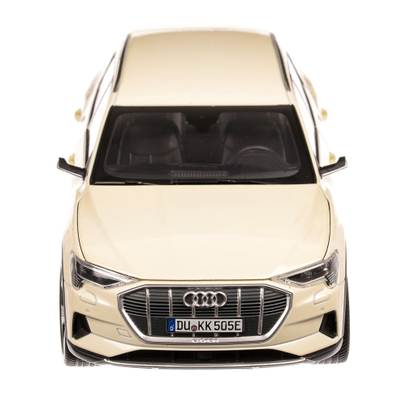 Audi E-Tron  2019, macheta auto scara 1:18, alb metalizat, Norev