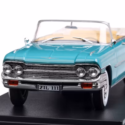 Automobile de neuitat nr.42 - Zil 111D