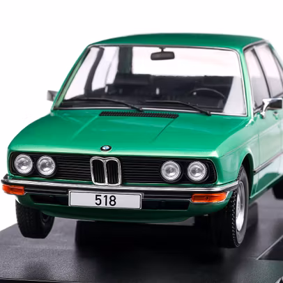 BMW seria 5 (E12) 1973, macheta auto scara 1:18, verde metalizat, MCG