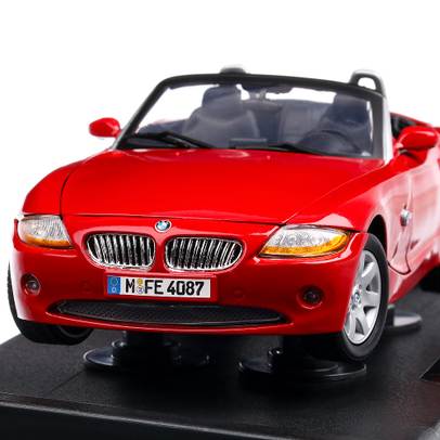 BMW Z4 (E85) 2008, macheta auto scara 1:18, rosu, Motormax