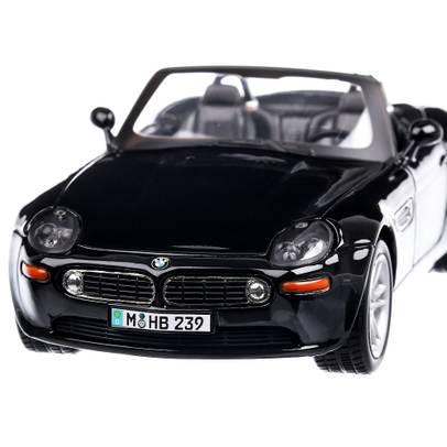 BMW Z8 (E52) 2000, macheta auto scara 1:24, negru, Maisto