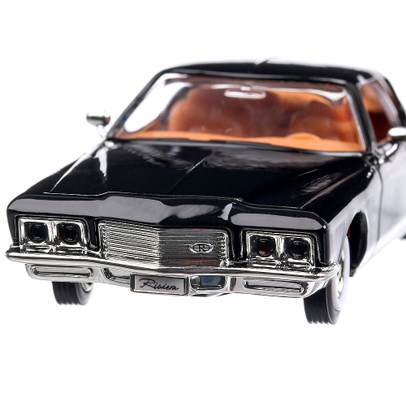Buick Riviera GS 1971, macheta auto scara 1:43, negru, Lucky Die Cast
