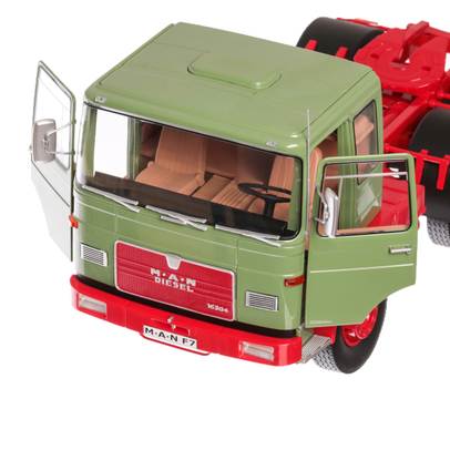 MAN F7 16.304 cap tractor 1972, macheta camion scara 1:18, verde cu rosu, Road Kings-5