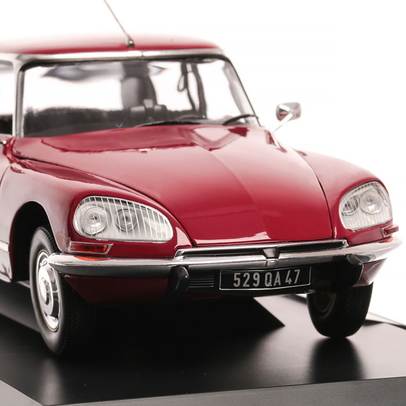 Citroen DS 23 Pallas 1973, macheta auto,  scara 1:18, rosu, Norev