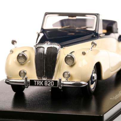Daimler DB18 Special sports DHC by Barker 1952, macheta auto, scara 1:43, crem, Neo