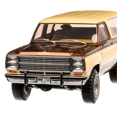 Dodge Ramcharger 1979, macheta  auto, scara 1:18, bej cu maro, BoS-Models