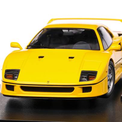 Ferrari F40 1987, macheta auto scara 1:18, galben, KK Scale