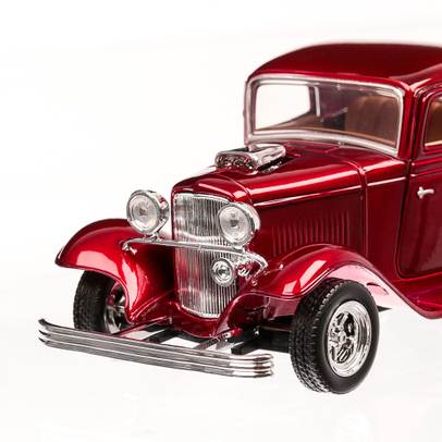 Ford COUPE 1932, macheta auto scara 1:24, visiniu metalizat, Motor Max