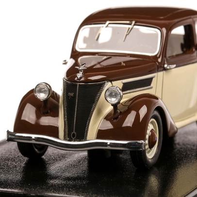 Ford Eifel 1938, macheta auto, scara 1:43, maro cu bej, Neo