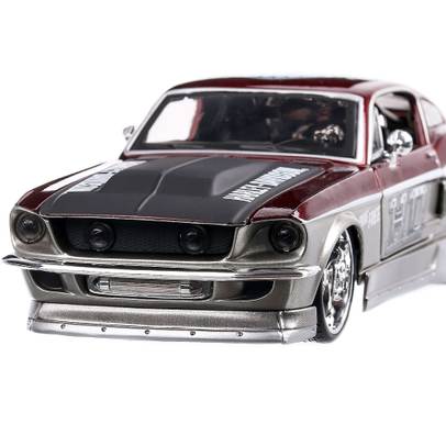 Ford Mustang GT HD 1967, macheta auto scara 1:24, argintiu, Maisto