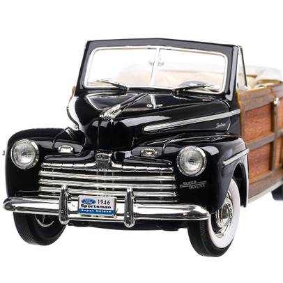 Ford Super Deluxe Sportsman Convertible 1946, scara 1:18, negru, Lucky Die Cast
