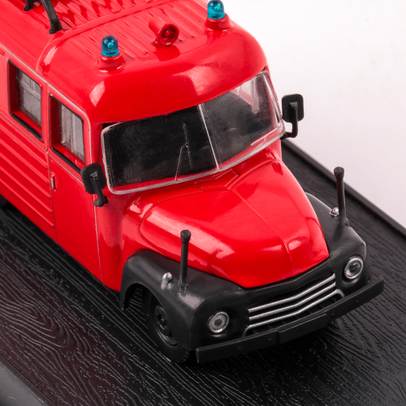 Macheta autospeciala LF - 8 - 1.75 Germania 1956 rosu scara 1:64 Magazine Models