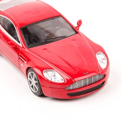 Automobile de vis nr.20 - Aston Martin AM V8