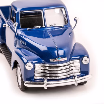 Macheta Chevrolet 3100 Pickup 1953 Albastru 1:24 Welly - vedere din fata