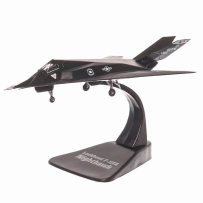 Lockheed F-117 Nighthawk SUA 1983, negru, macheta avion scara 1:144, Atlas