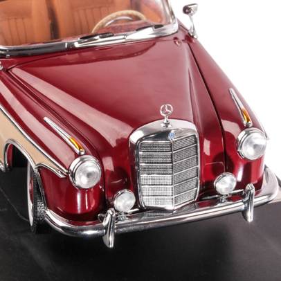 Mercedes Benz 220 SE Open Convertible 1958, macheta auto scara 1:18, crem cu visiniu, window box, SunStar