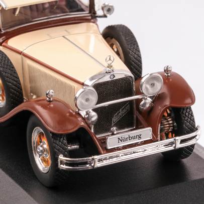 Mercedes-Benz NURBURG 460 PULLMAN LIMOUSINE (W08) 1929, macheta auto scara 1:43, crem cu maro, carcasa plexic, Magazine models