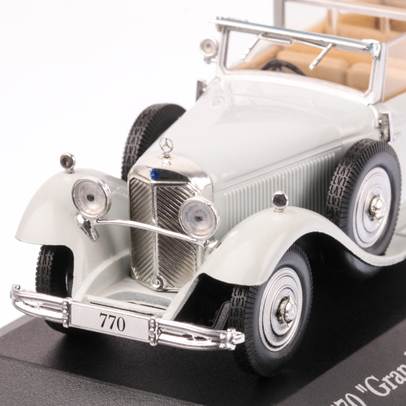 Mercedes-Benz 770Grand Mercedes Convertible F(W150) 1932, macheta auto scara 1:43, alb, carcasa plexic, Magazine models