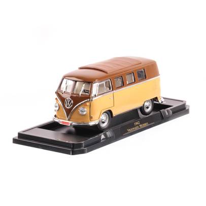 Volkswagen T1 MICROBUS 1962, macheta auto scara 1:18, maro, window box, Lucky Die Cast