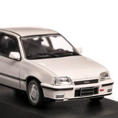 Opel Kadett E GSI 1986 , macheta auto, scara 1:43, alb, WhiteBox