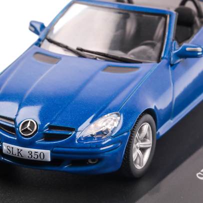 Mercedes-Benz SLK 350 CONVERTIBLE (R171) 2004, macheta auto scara 1:43, albastru, carcasa plexic, Magazine models