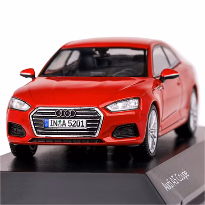 Macheta Audi A5 Coupe 2017 Rosu Metalizat 1:43 Spark – vedere frontalain unghi usor