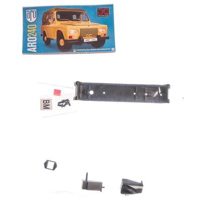 Macheta ARO 240 kit construibil Eaglemoss nr. 36- piese