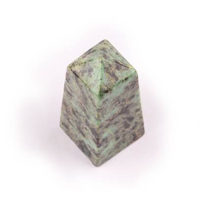 Cristale si pietre nr.66 - Pirita verde - minerale