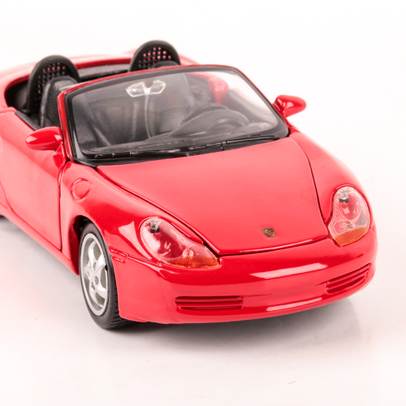 PORSCHE BOXTER scara 1:24, rosu, Maisto
