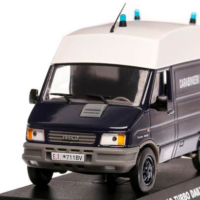 Iveco Turbo Daily Carabinieri 1992, macheta autospeciala scara 1:43, albastru inchis, Magazine Models