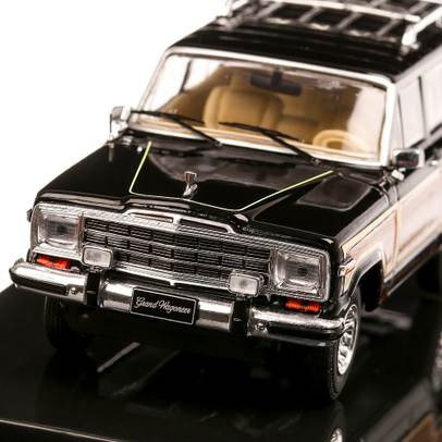 Jeep Grand Wagoneer 1989, macheta  suv, scara 1:43, negru, IXO