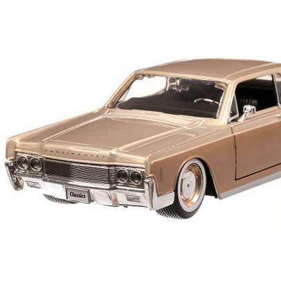 Lincoln Continental 1966, macheta auto scara 1:27, bej metalizat, Maisto-2