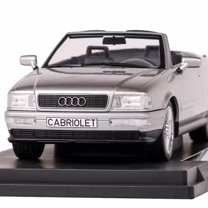 Macheta auto Audi Cabrio argintiu 1:18 MCG