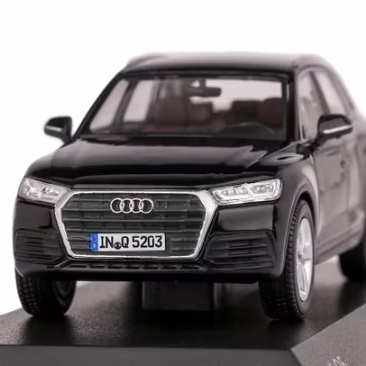 Macheta auto Audi Q5 2017 negru scara 1:43