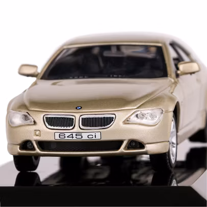 Macheta auto BMW 645Ci Coupe 2004 auriu 1:43
